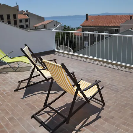 Vela Borka Apartman *